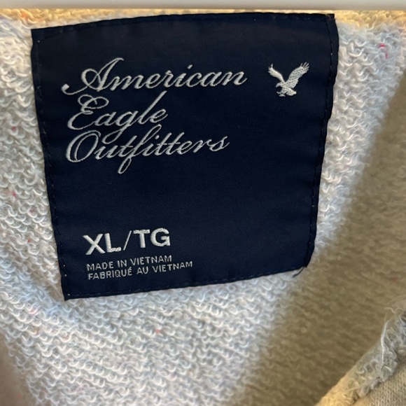 American Eagle Outfitters Gray Wave Graphic Top - Picture 2 of 8